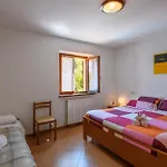 Cozy In Lägenhet Montemonaco